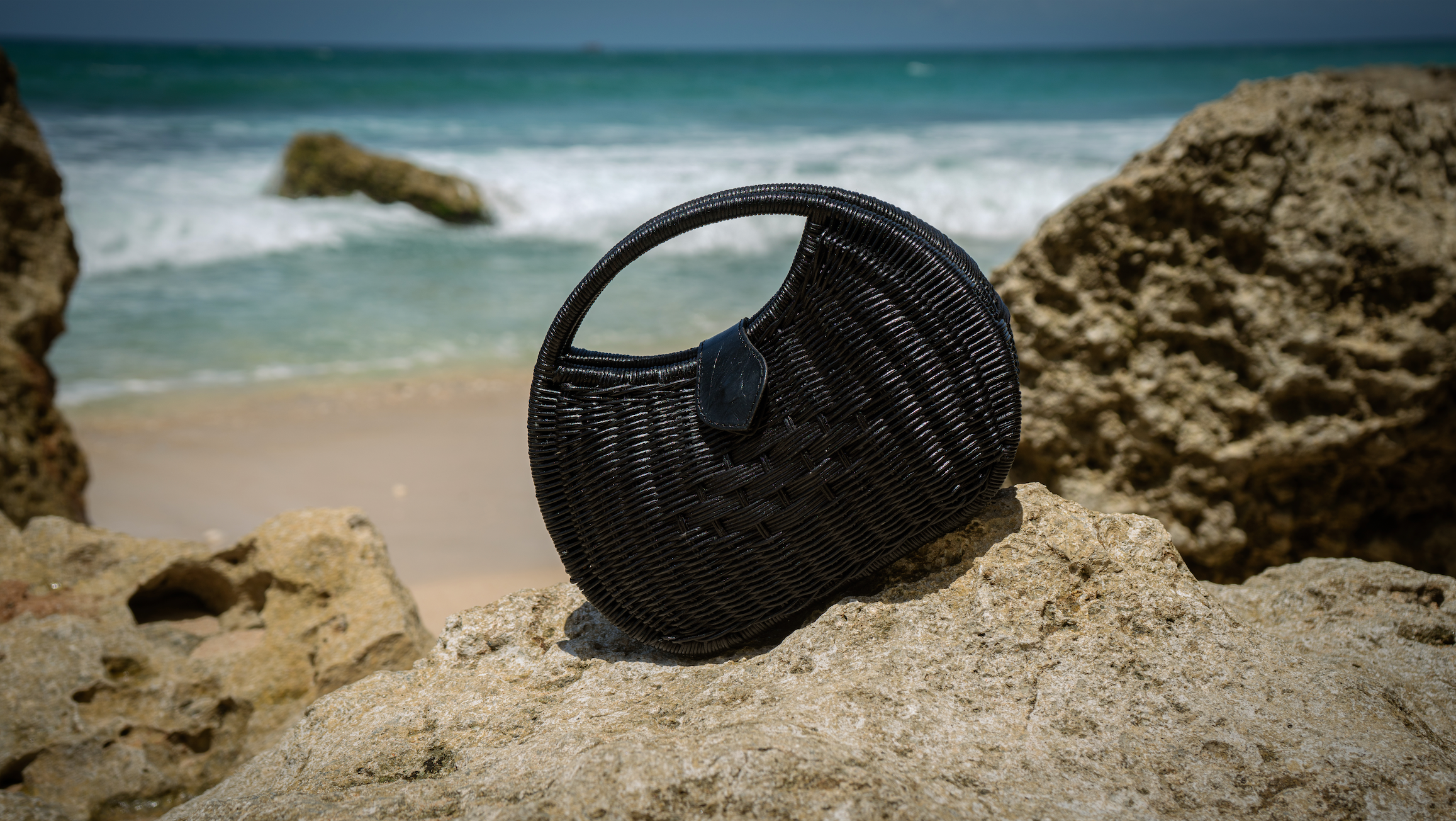 JELAVU Vegan Bags & Accessories - FutureBrandsGroup