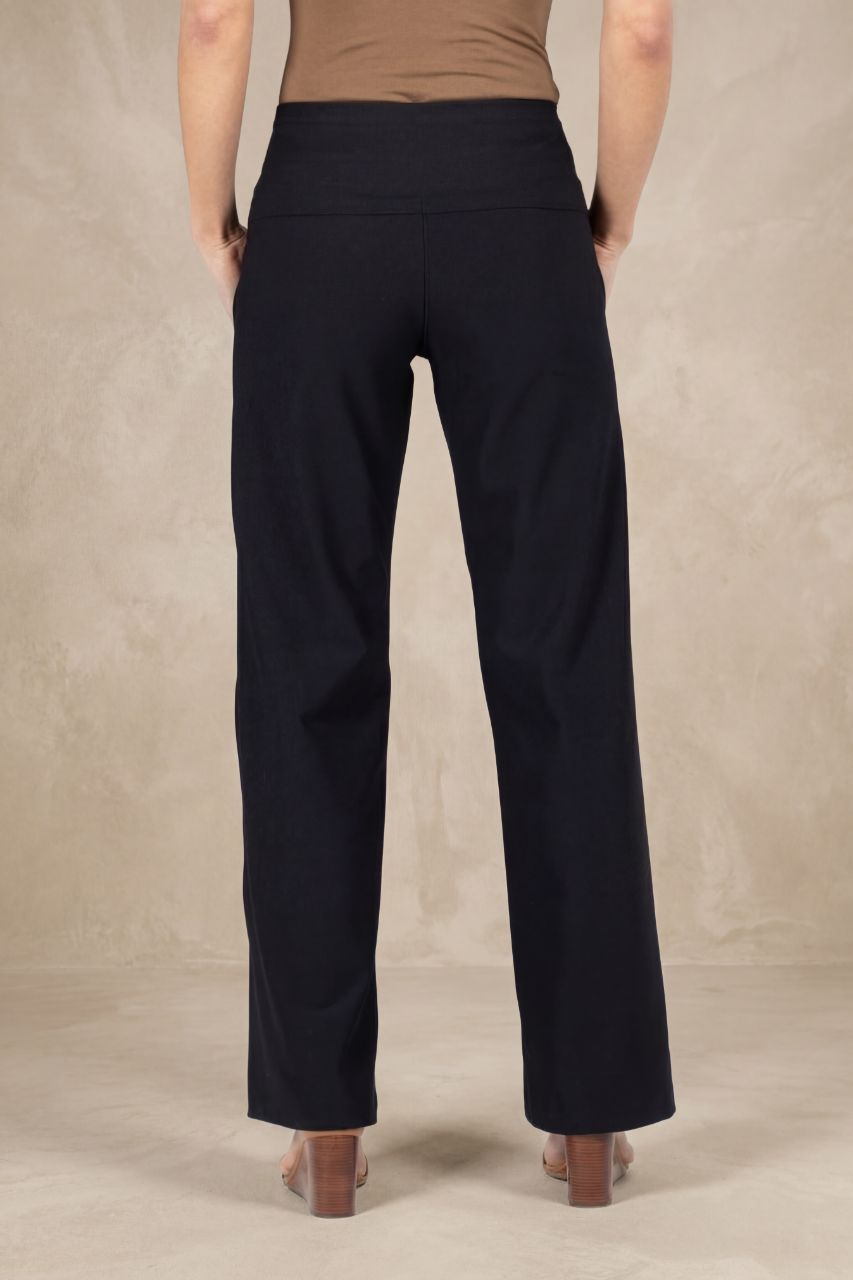 TRAVELER PANT: BLACK TRAVELFLEX