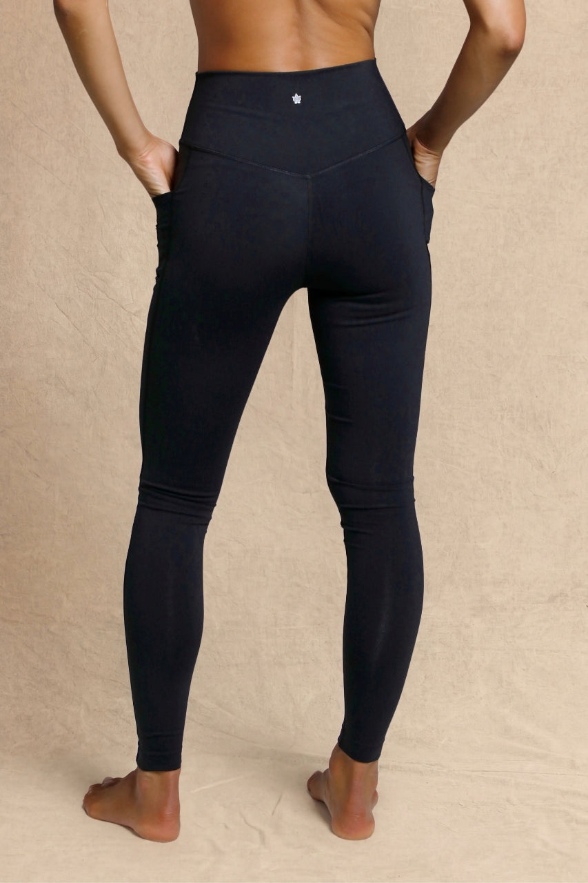 DUCHESS YOGA 7/8 LEGGING: BLACK