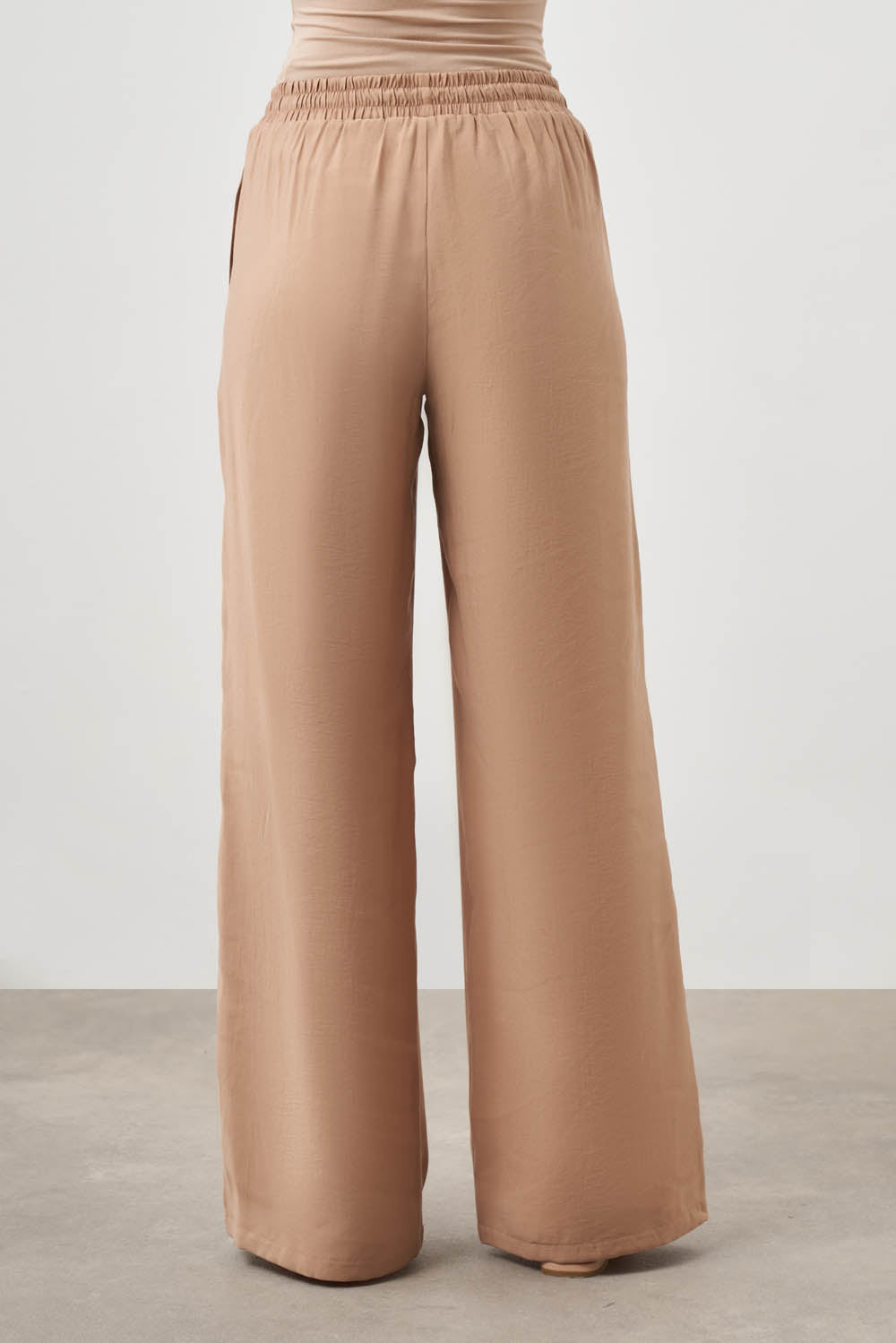 Mizalle Wide Leg Pants Beige Apparel