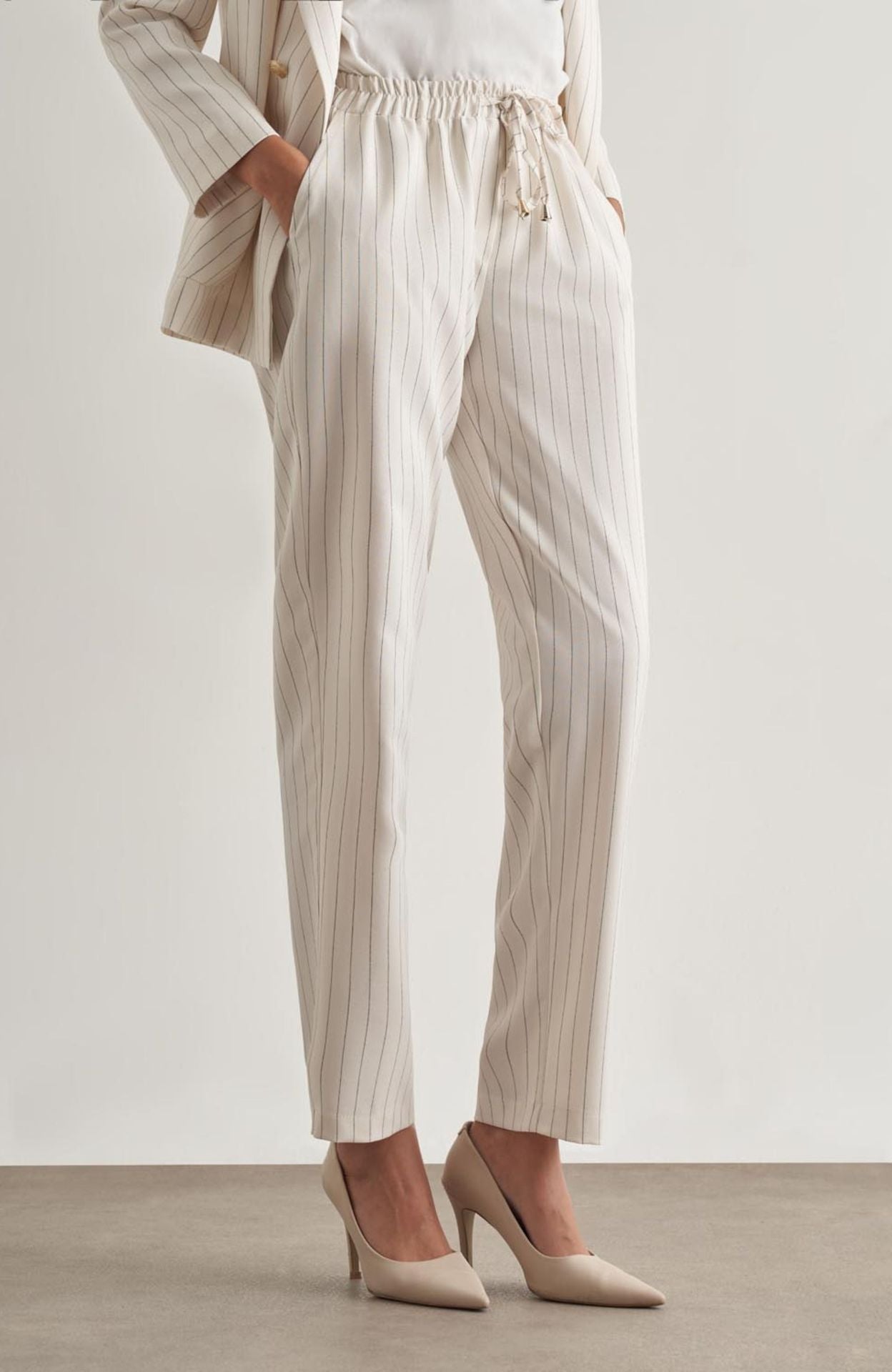 Mizalle Women's Wide-Leg Pants