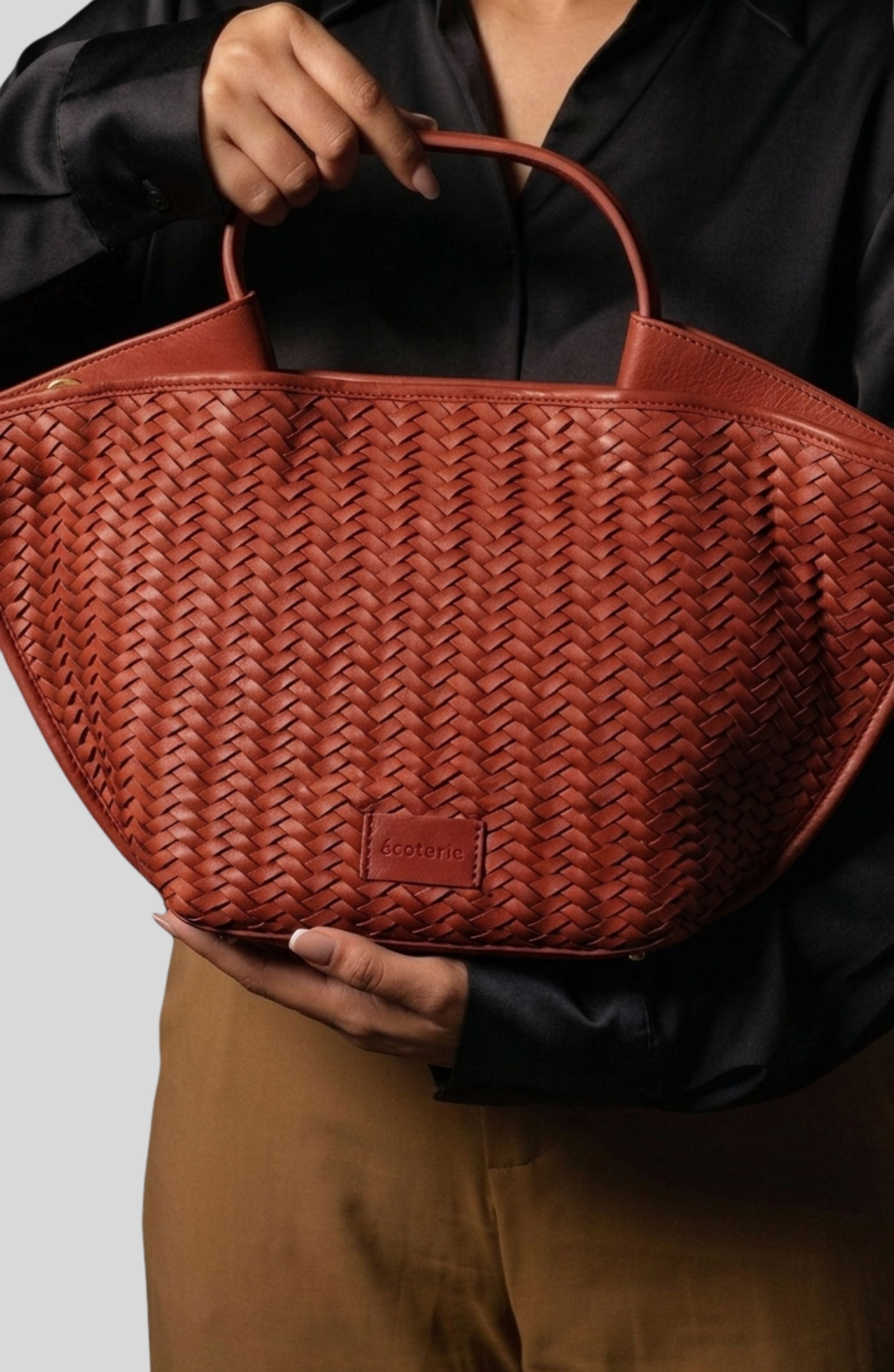 Ecotorie - Austin Large - Medium Crossbody - Brandy
