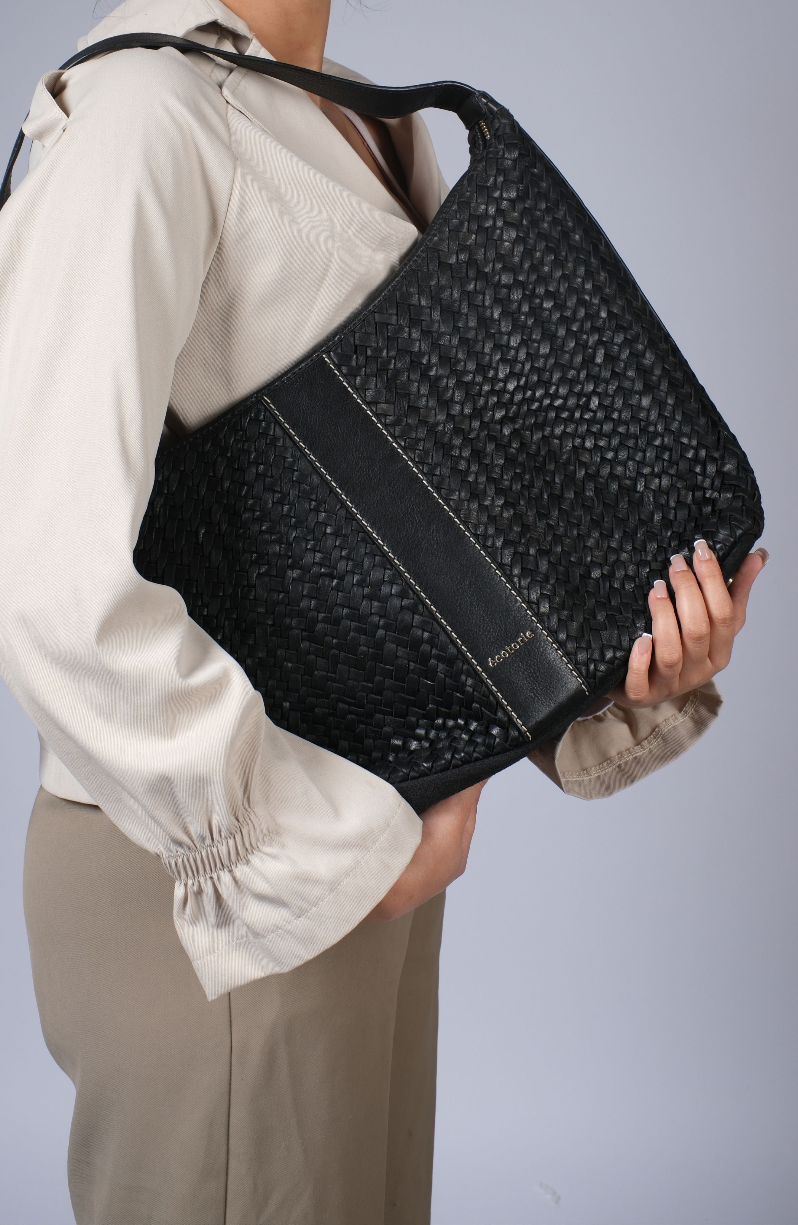 Ecotorie - Frisco - Small Crossbody - Black