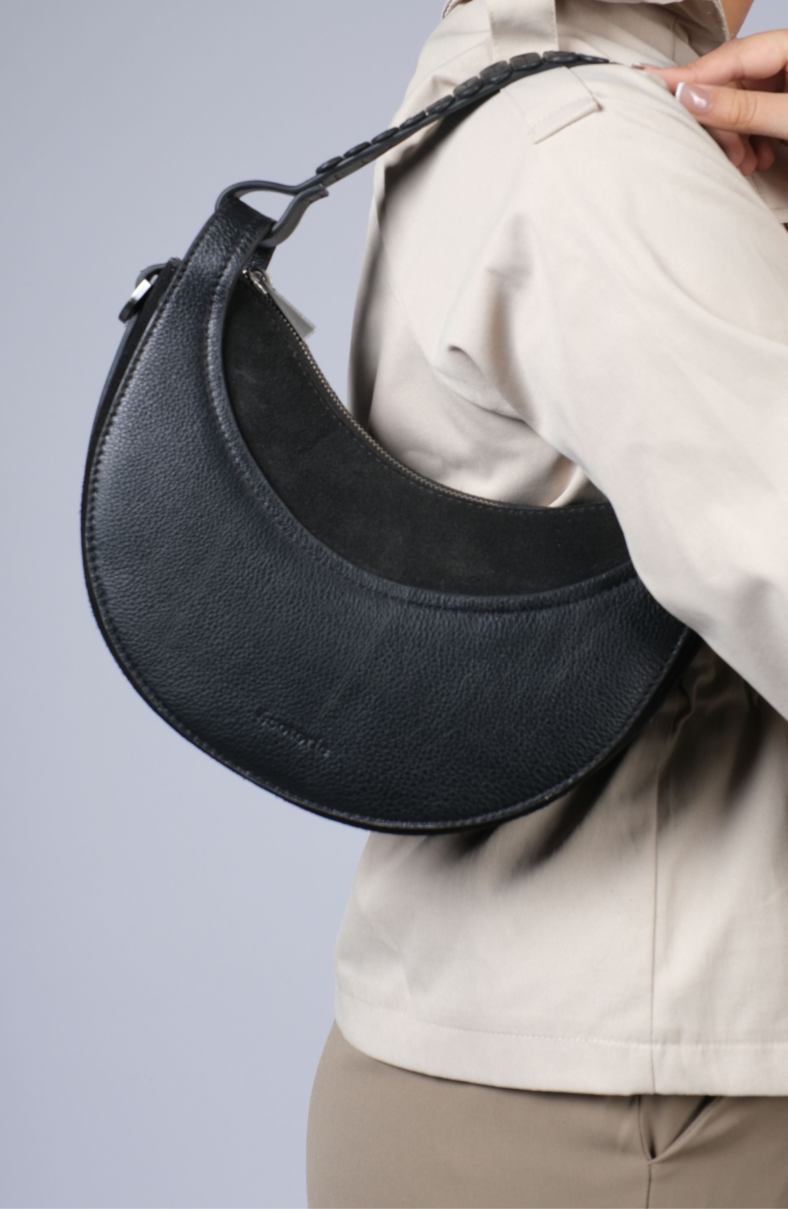 Ecotorie - Leif Black Crossbody