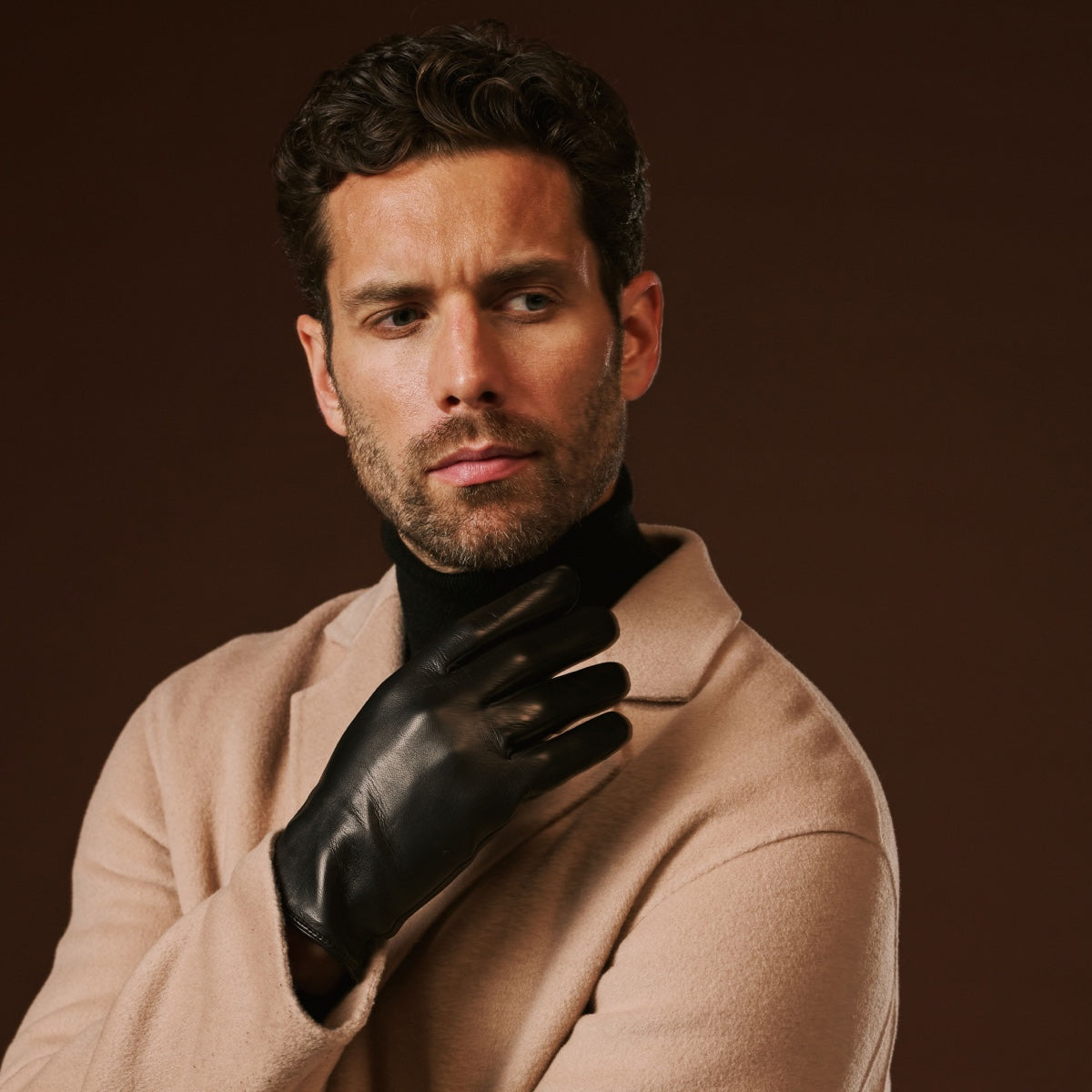 Fabio (black) - Men's classic Italian lambskin leather gloves with pure silk lining