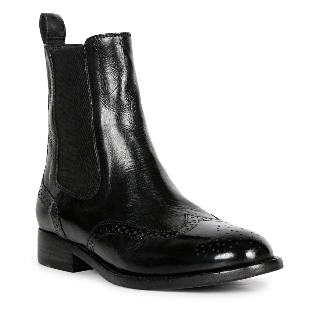 Santina Black Leather Ankle Boots | Saint G | Future Brands Group