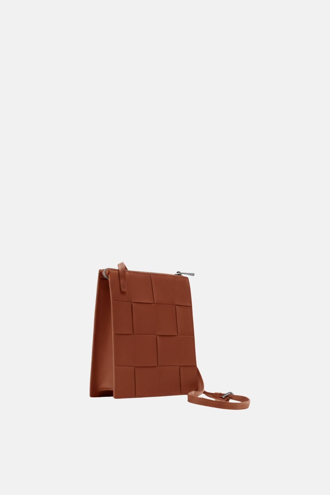 Ecotorie - Polly Cognac Woven Crossbody Bag