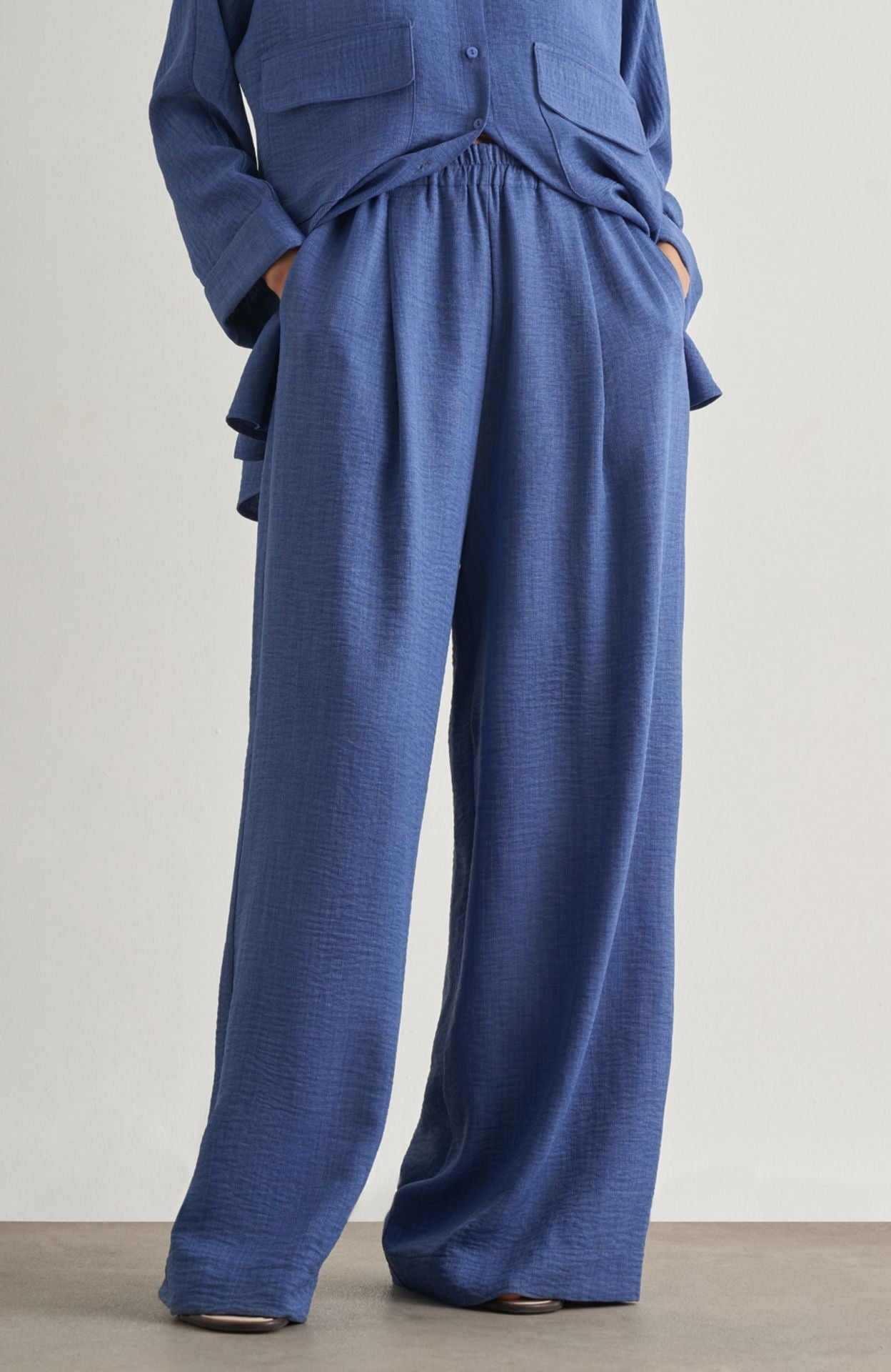 Mizalle Women's Wide-Leg Pants - Pants