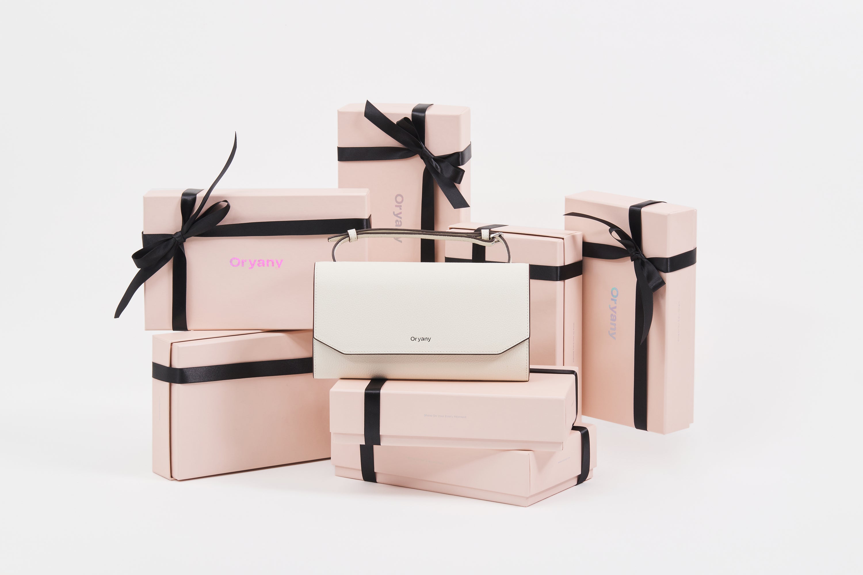 Effortless Chic: Mandy Gift Set & Mandy Travel Set for Stylish Gifting and Travel