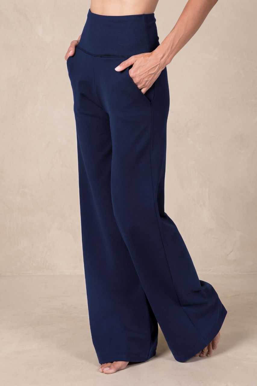 HIGH WAIST WIDE LEG PANT: OXFORD NAVY PONTE