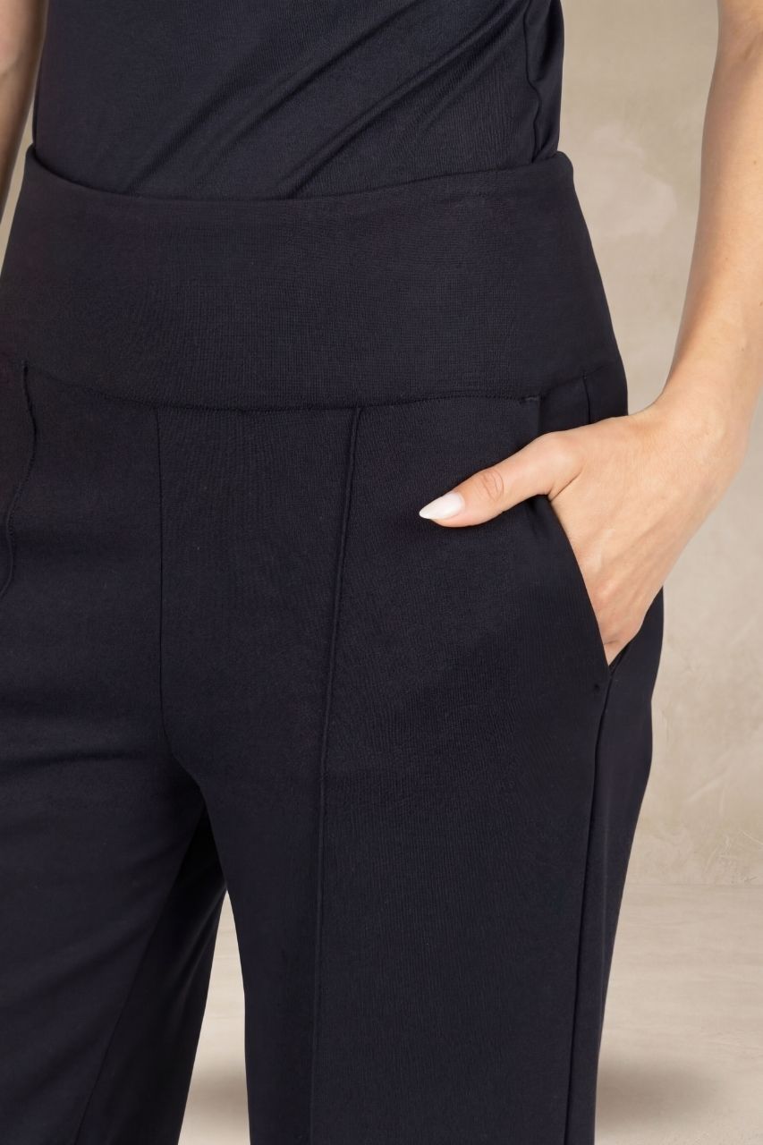 EXECUTIVE PANT: BLACK PONTE