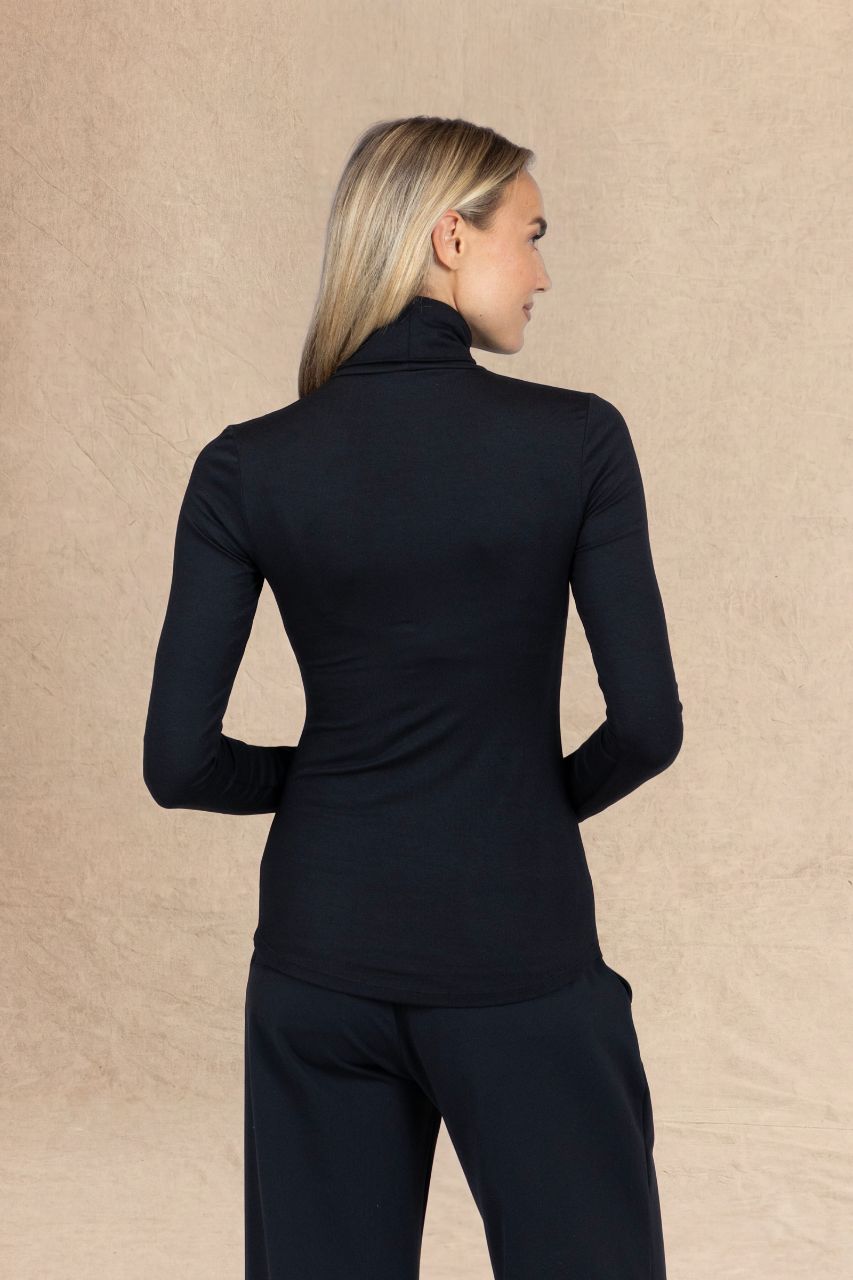 GRACE TURTLENECK: BLACK