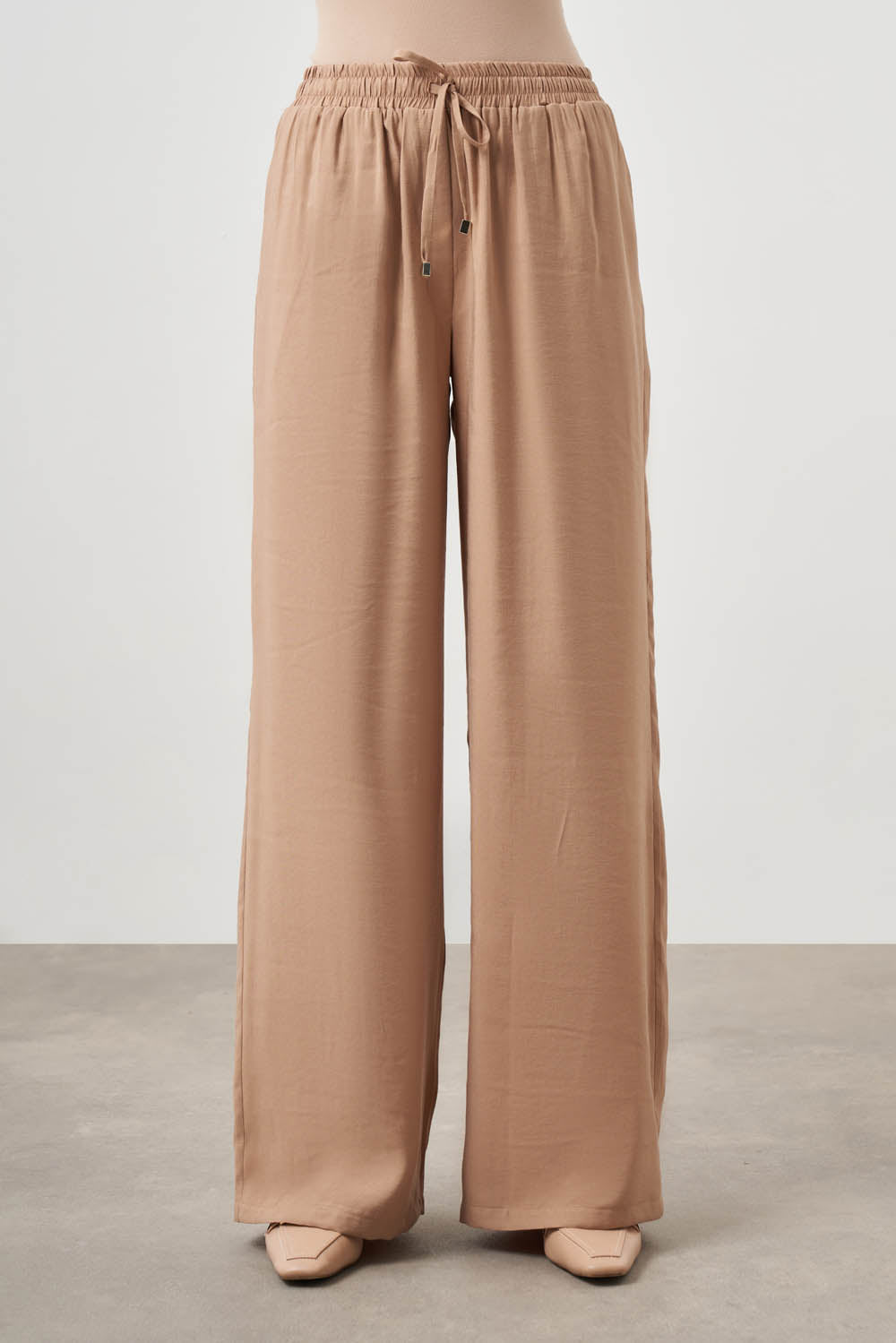 Mizalle Wide Leg Pants Beige Apparel