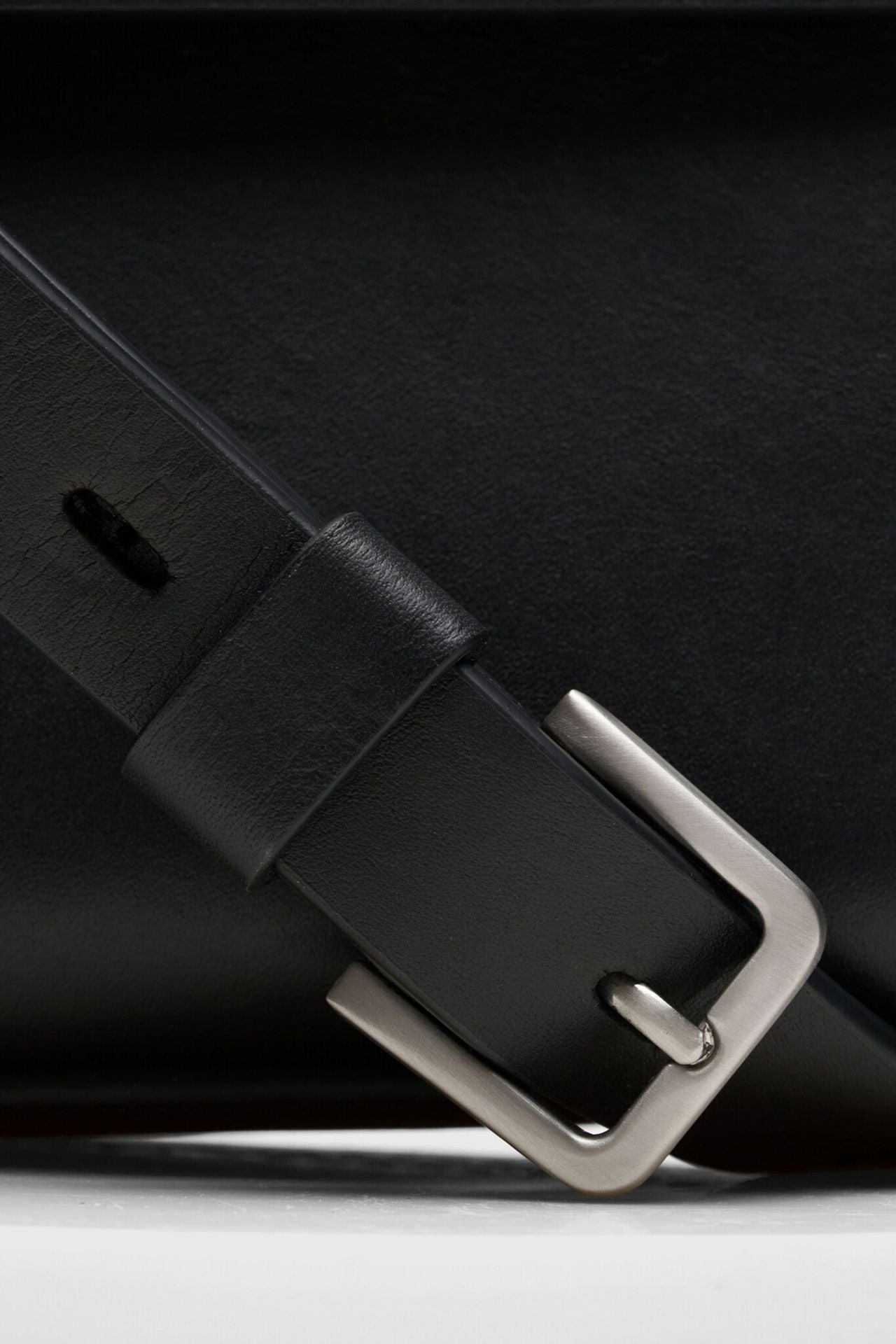 Ecotorie Betty Black Crossbody