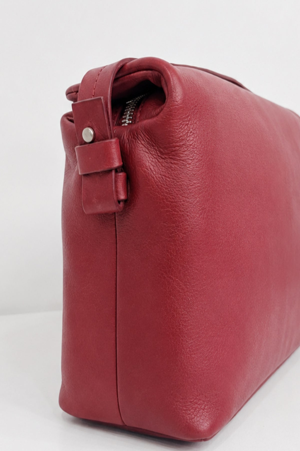 Ecotorie Agnes Leather Crossbody Bag-Wine