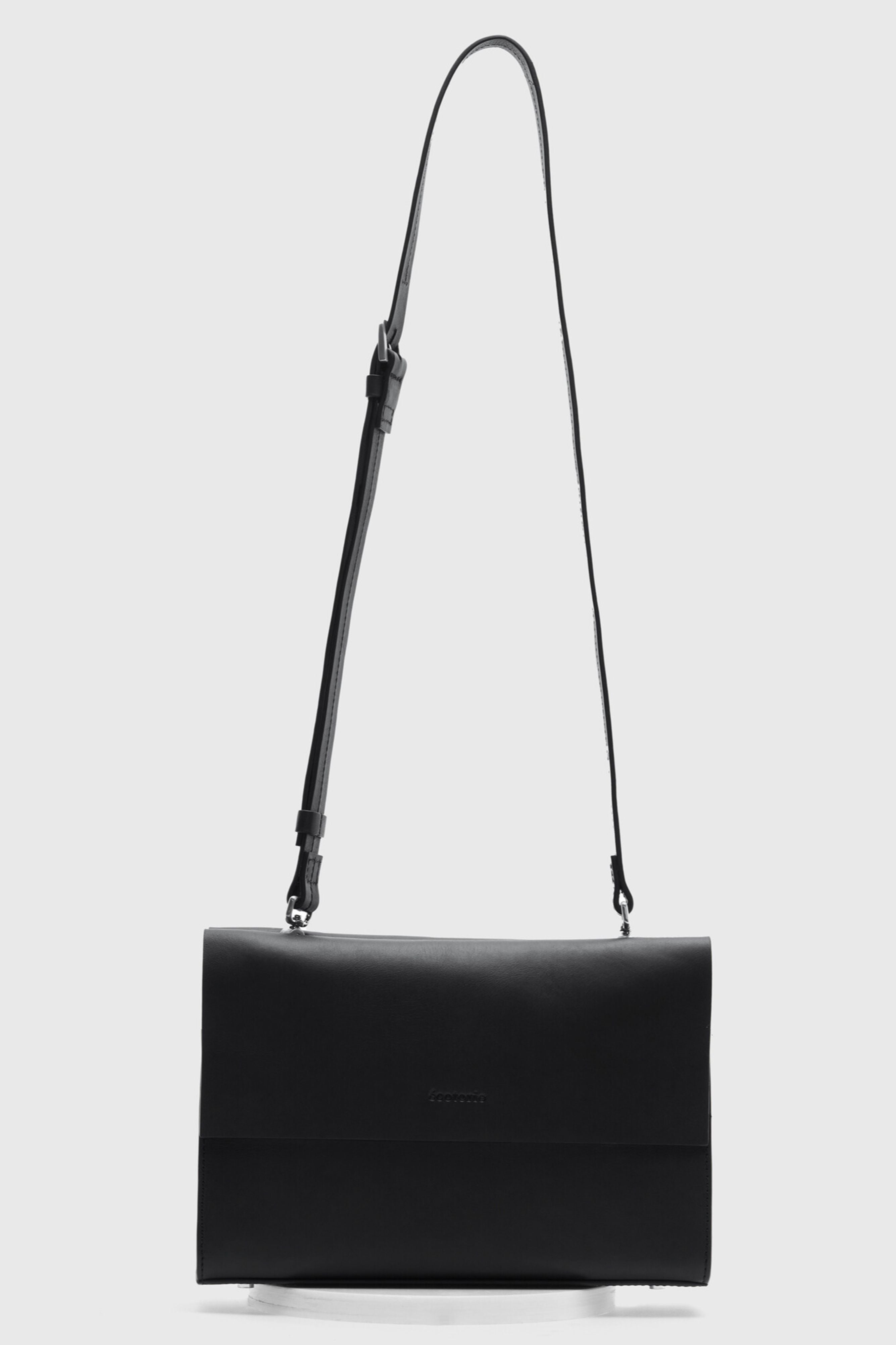 Ecotorie - Betty Black Crossbody