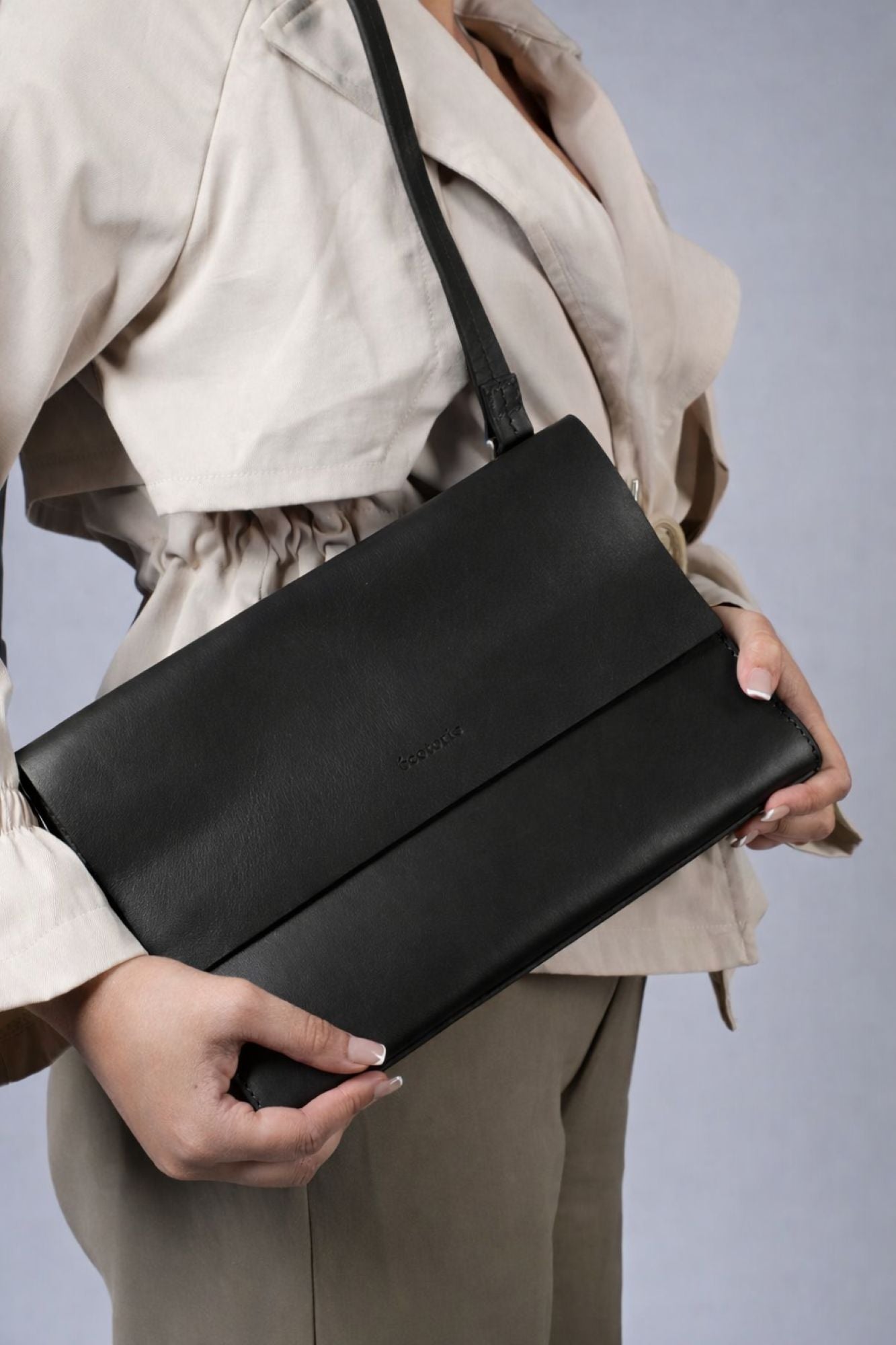 Ecotorie - Betty Black Crossbody