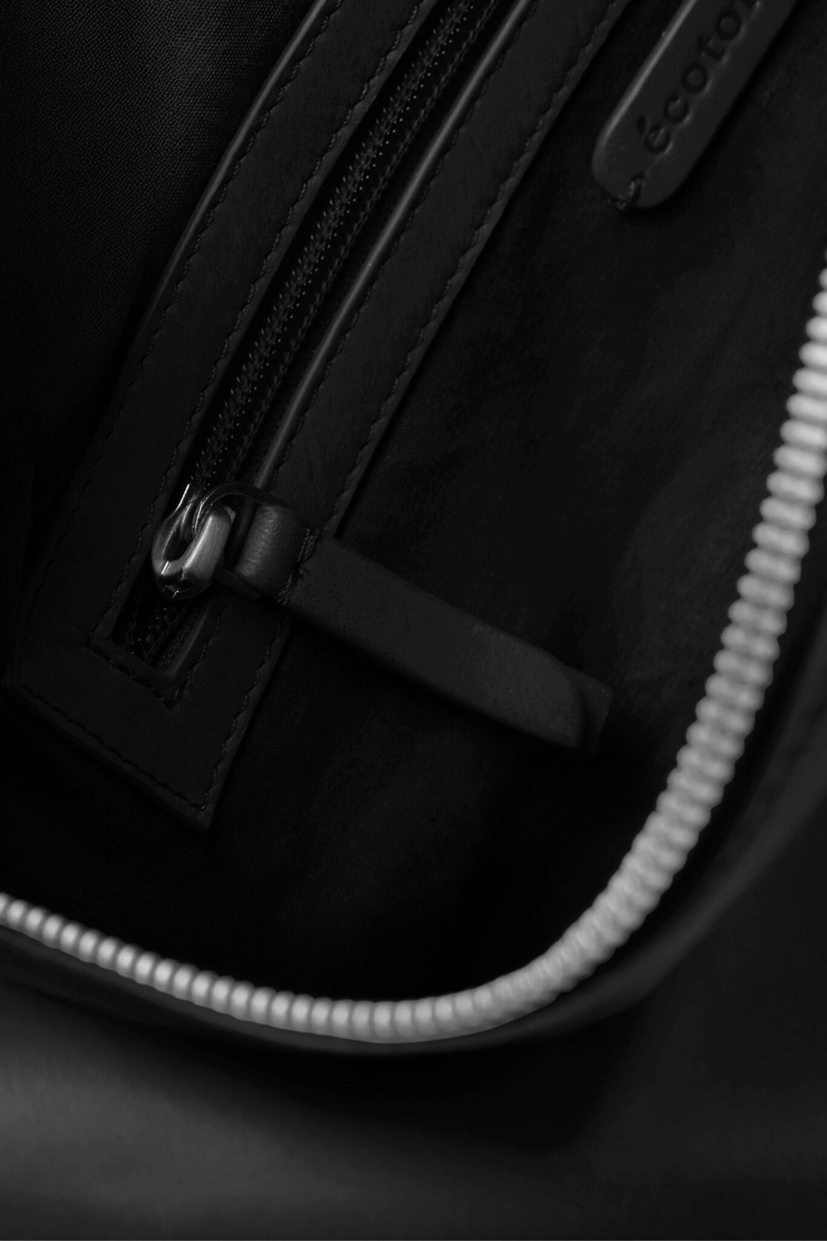 Ecotorie - Freya Black Crossbody