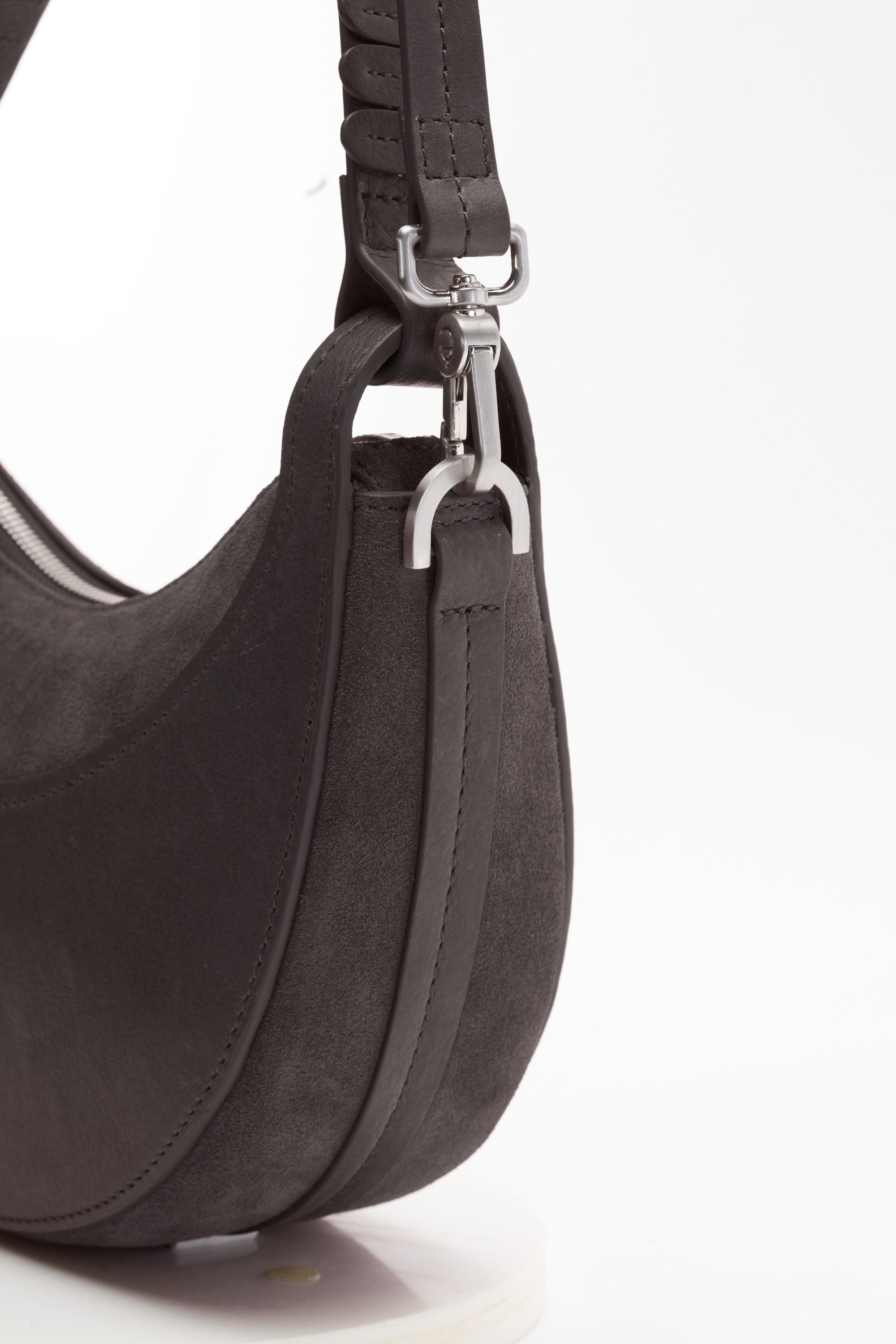 Ecotorie - Leif Chocolate Crossbody