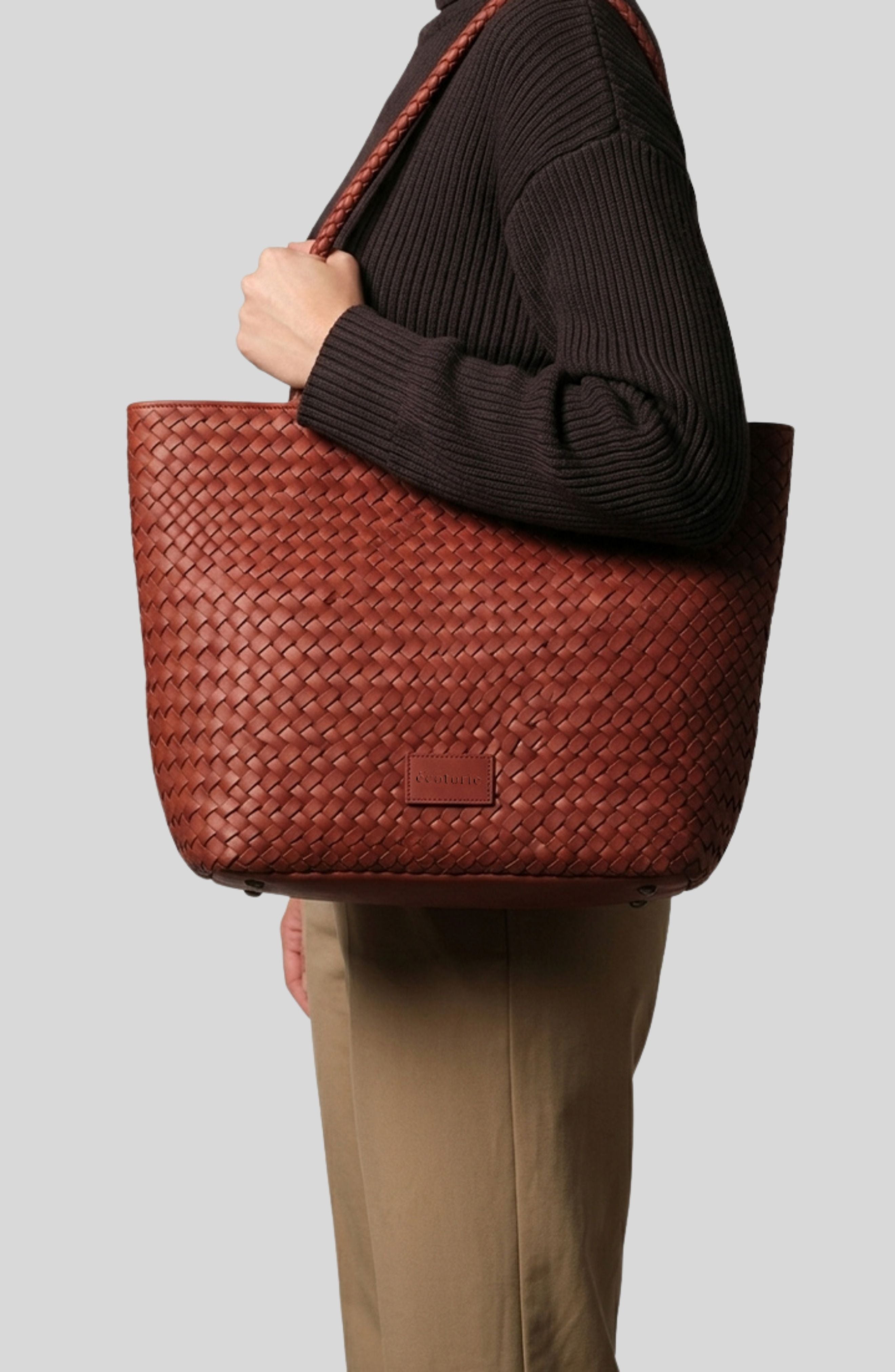 Ecotorie - Lubbock - Medium Shoulder Bag - Brandy