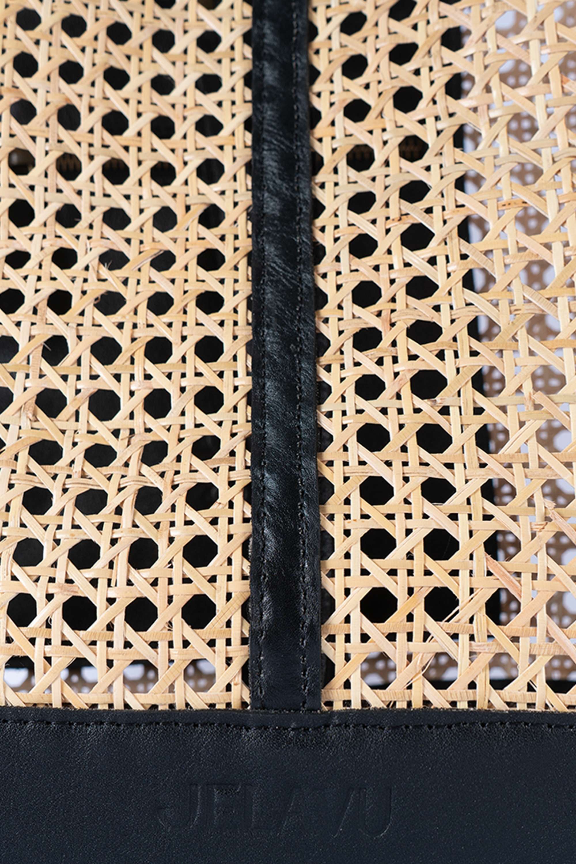 Jelavu - Ophellia Black Tote Bah