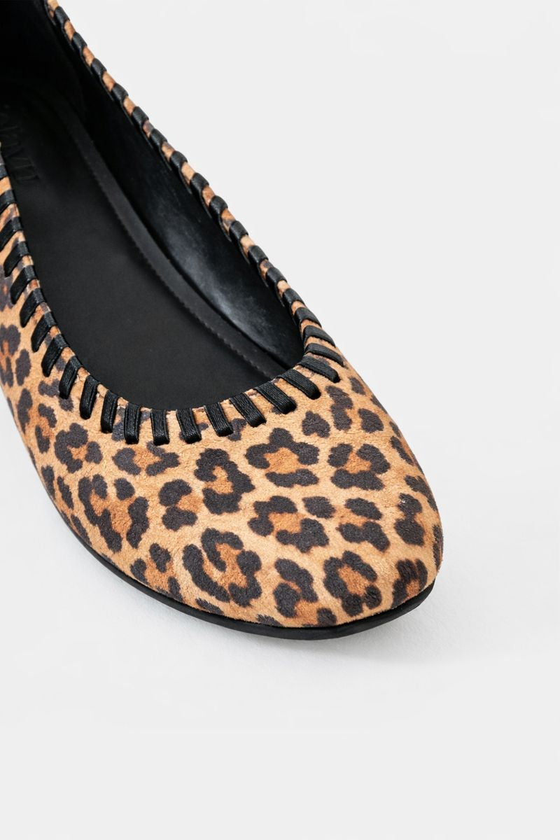 Jelavu Ella Leopard Ballet Flat