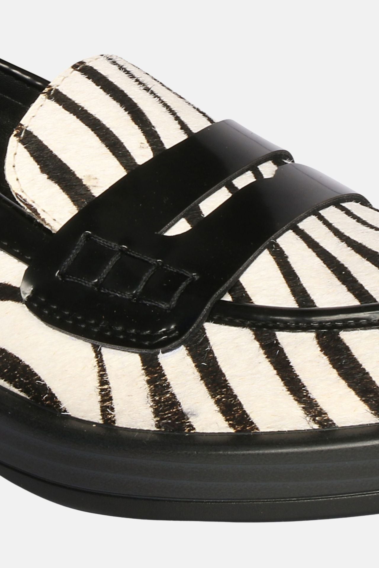 The Saint G - Zuri - Black/White Moccasins