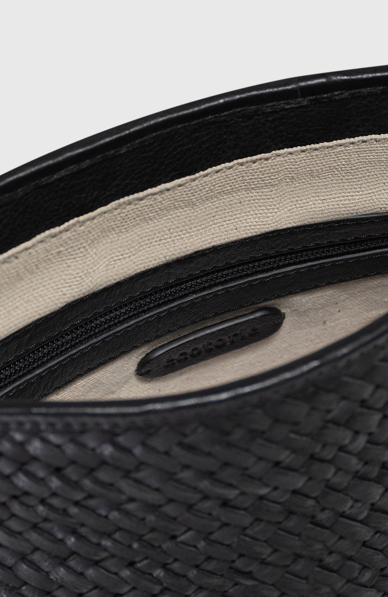 Ecotorie - Irving - Hobo Bag - Black