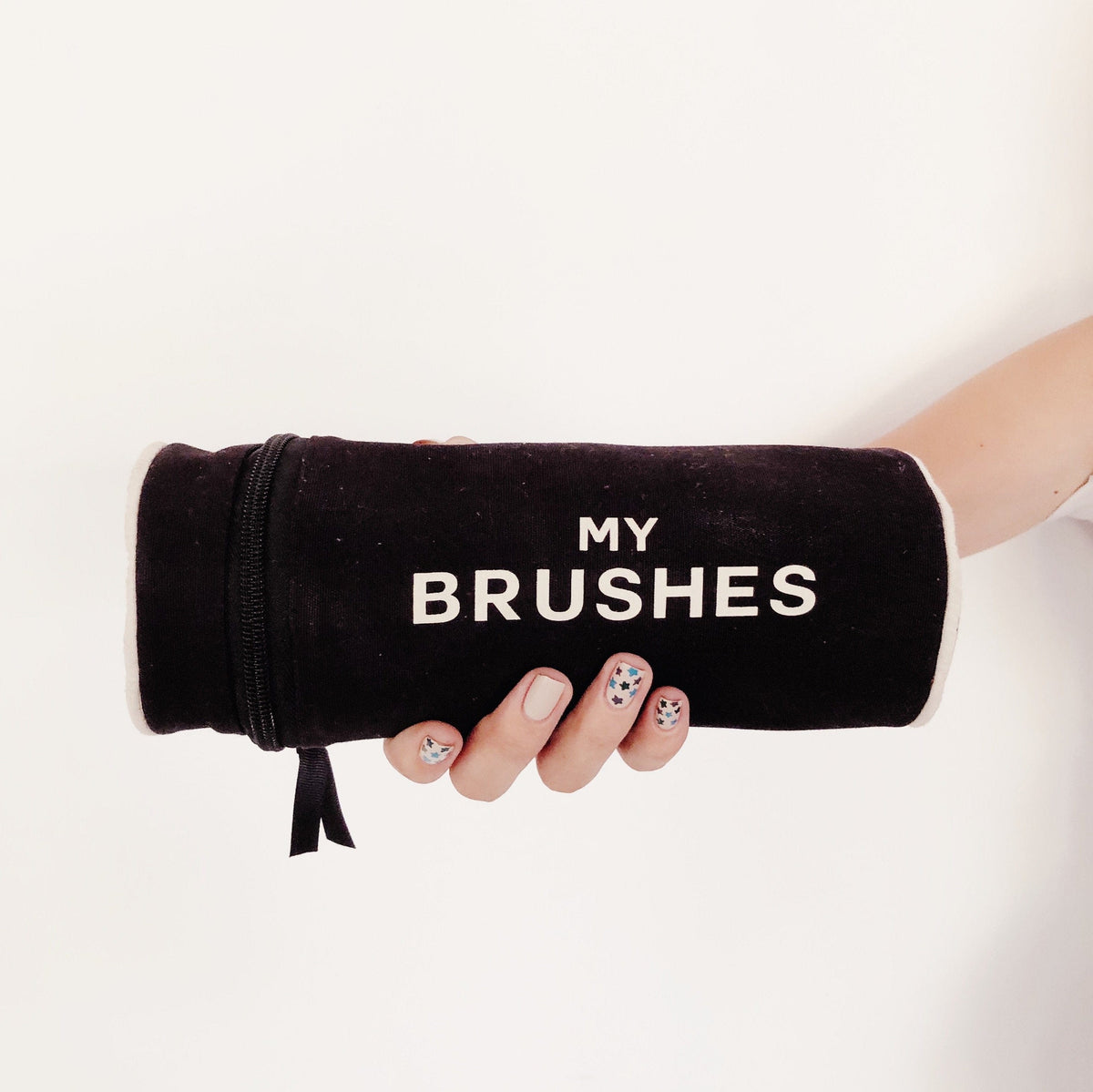 Brushes, Cylinder Case – Black