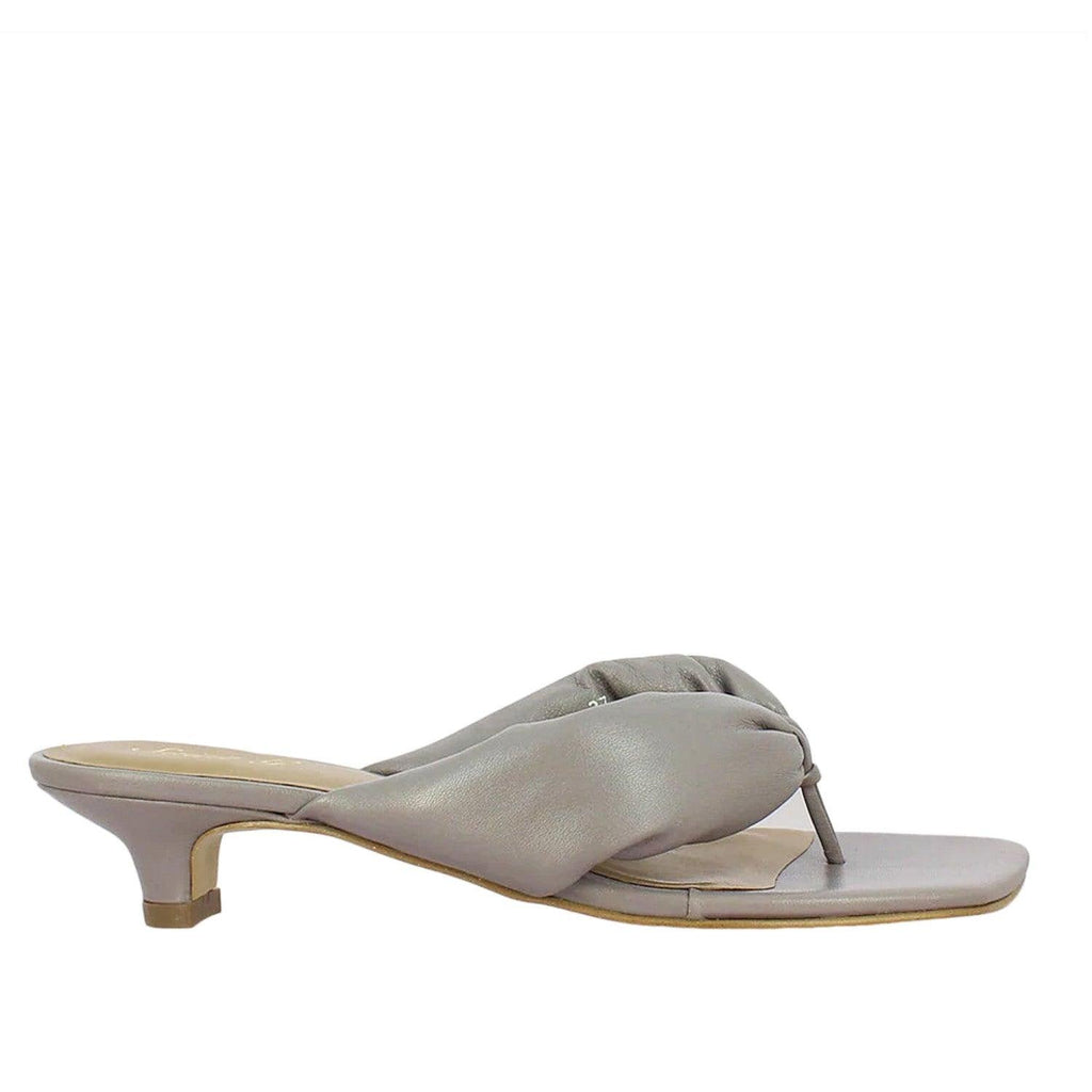 Amorina Lavender Sandals - FutureBrandsGroup