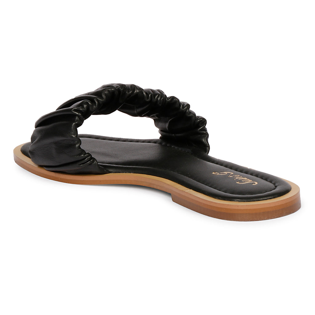 Venciza Black Sandals - FutureBrandsGroup